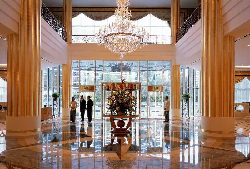 Corniche Hotel