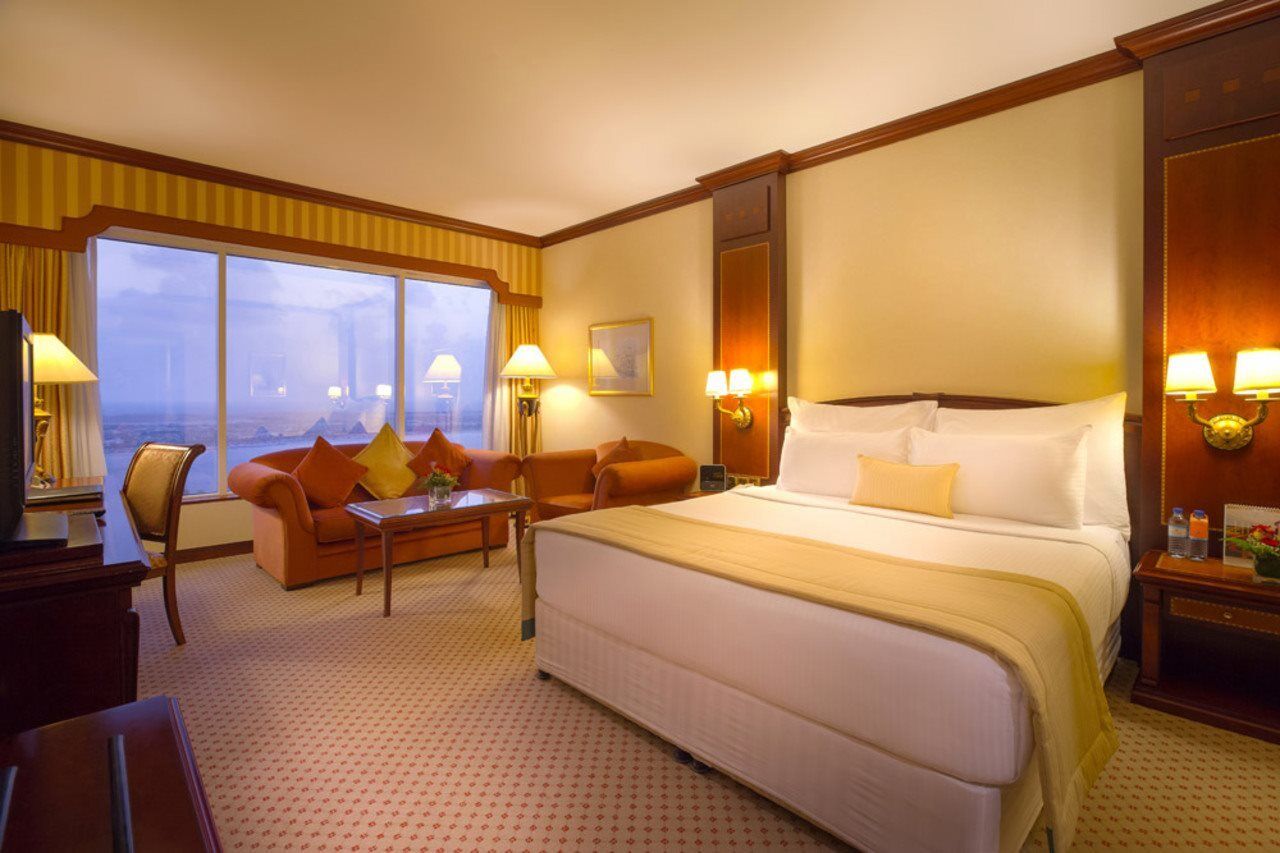Corniche Hotel