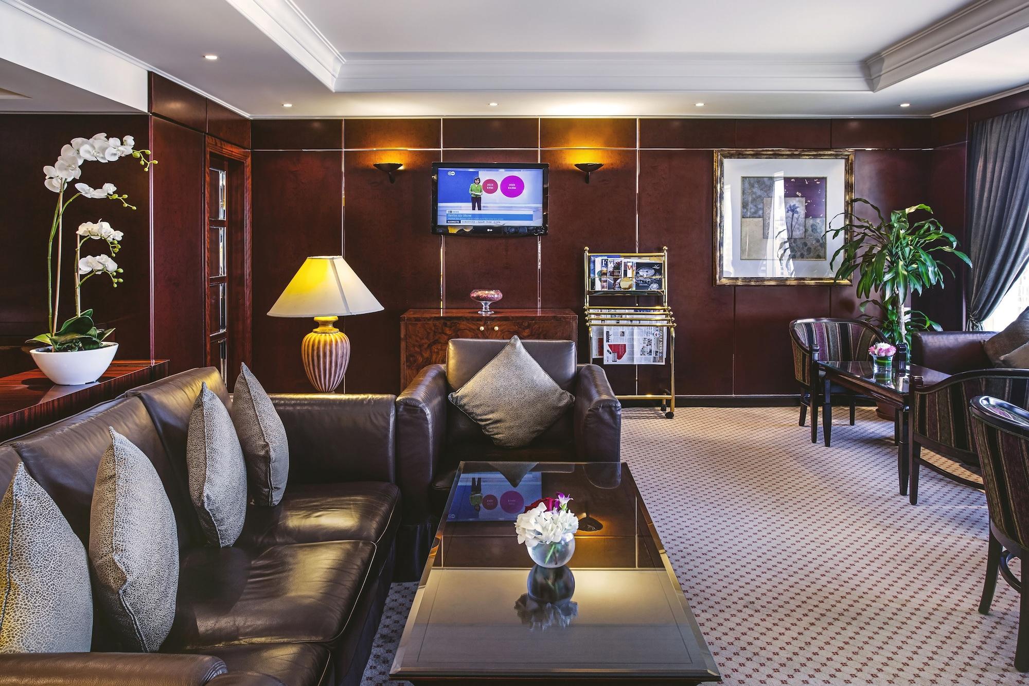 Hotel Corniche Abu Dhabi