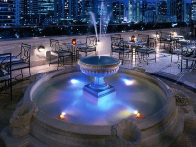 Corniche Hotel